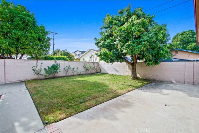 Foto del edificio - 8725 San Antonio Dr