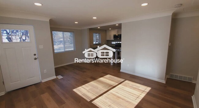 Foto del edificio - 3618 N Monaco St Pkwy