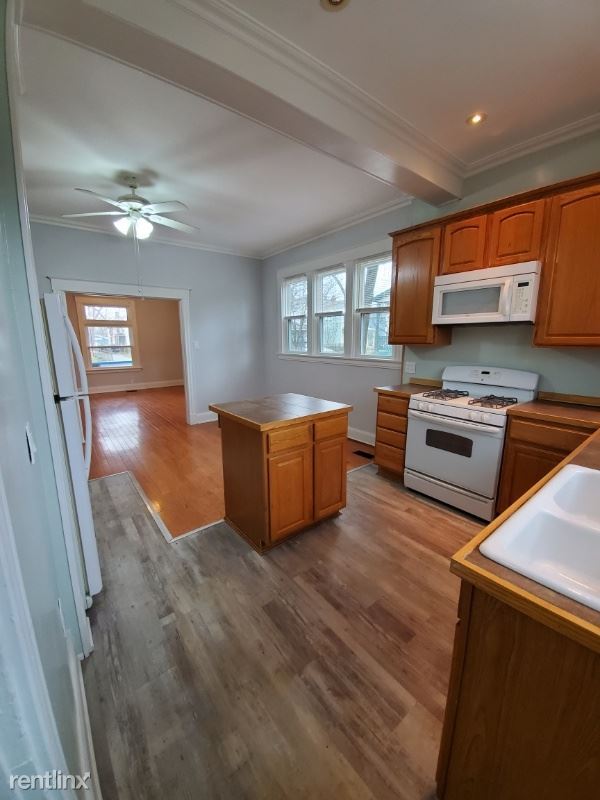 Building Photo - 3 br, 1.5 bath House - 4708 Ward St