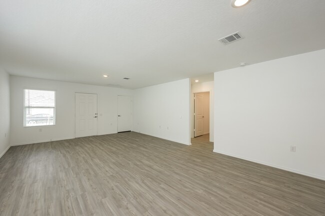 Building Photo - 4515 Emma Way