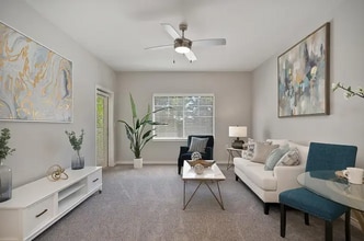 Building Photo - 1350 Oak View Cir