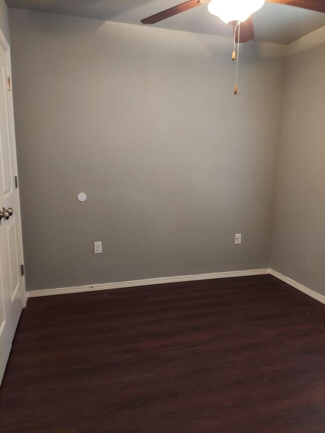 Foto del edificio - 2006 Ingalls Ln