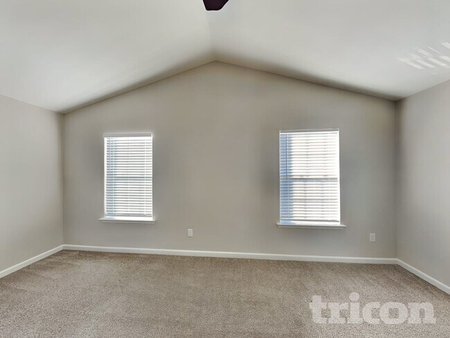 Foto del edificio - 2640 Cider Ridge Rd