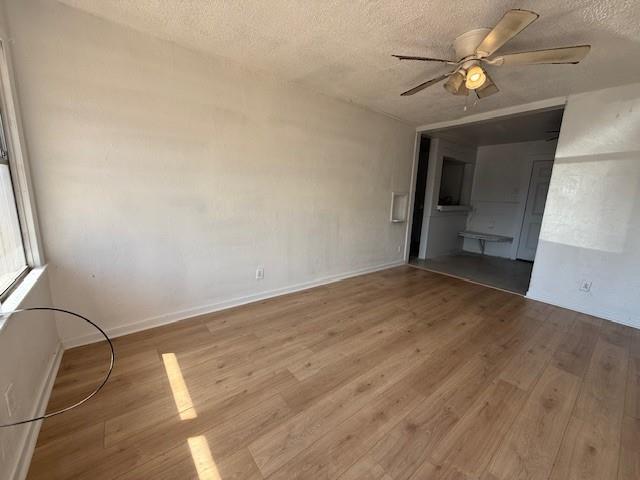 Building Photo - 5326 Questa Dr