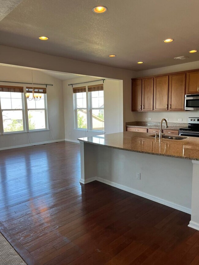 Foto del edificio - Beautiful 5 bedroom home in highly desirable Copperleaf Neighborhood! Fenced in Yard!