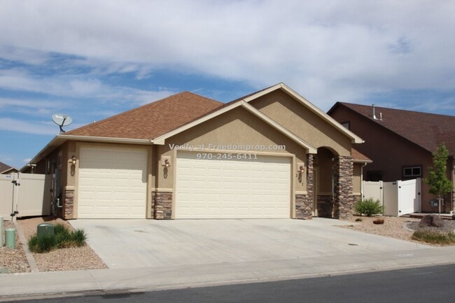 Foto del edificio - Newer Home!  Convenient Location to St. Ma...