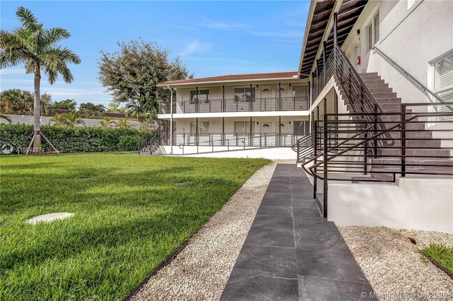 Building Photo - 9220 Biscayne Blvd