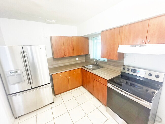 Foto del edificio - 15310 NW 31st Ave