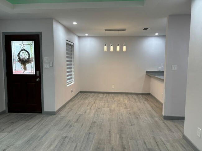 Foto del edificio - 9205 N 30th St
