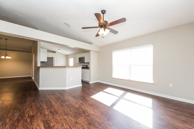 Building Photo - 254 Regal Downs Cir