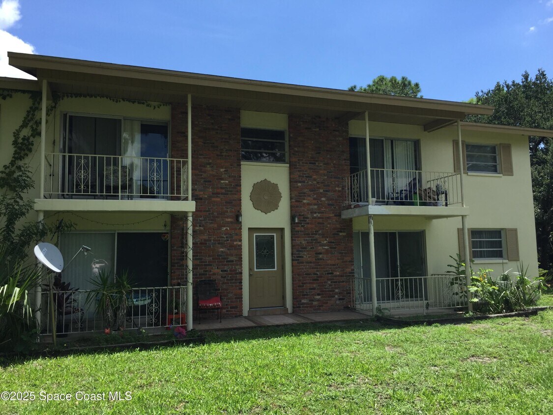 Foto principal - 217 Knox McRae Dr