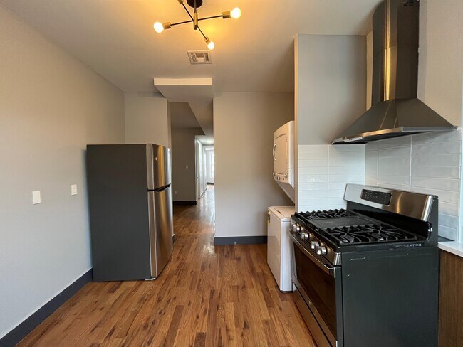 Foto del edificio - 74 Baldwin Ave