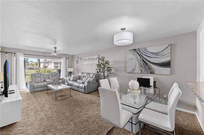 Building Photo - 1358 Derbyshire Ct