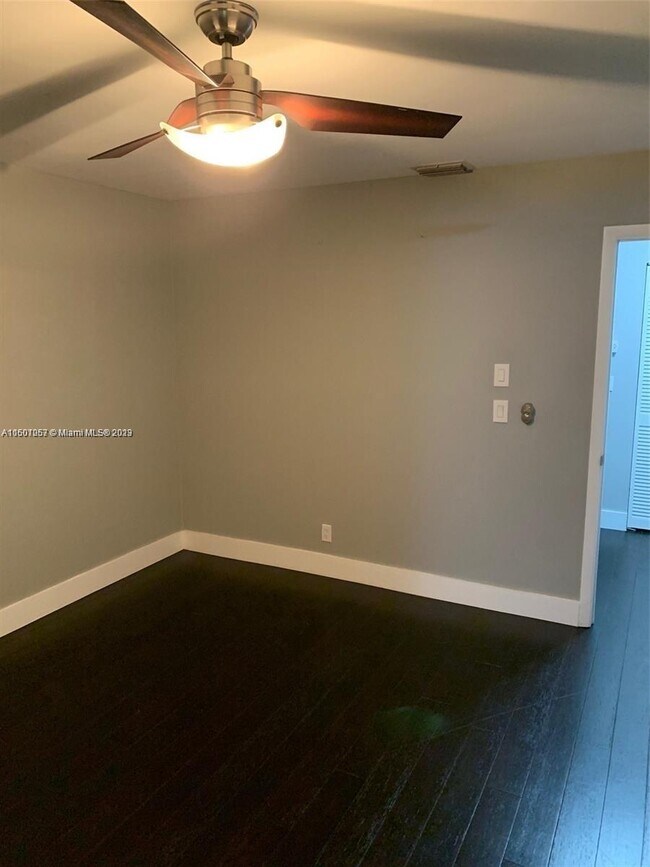 Building Photo - 3671 Cocoplum Cir