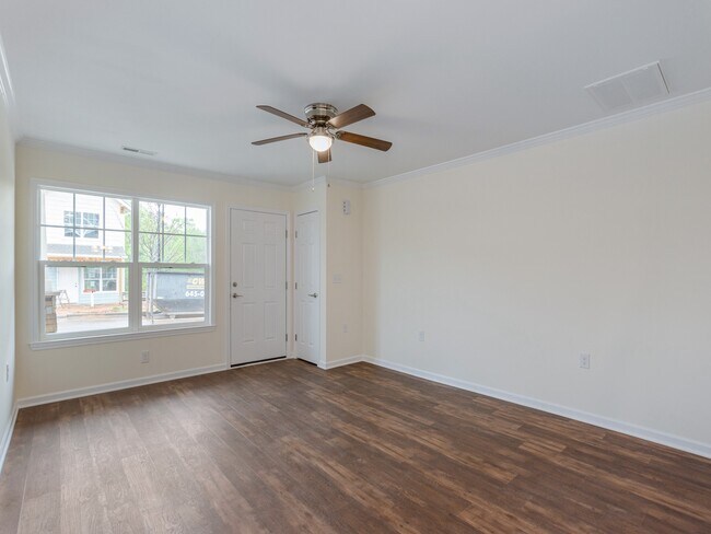 Building Photo - 1065 Baldwin Commons Dr