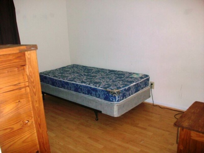 Foto del edificio - 102 Calhoun St