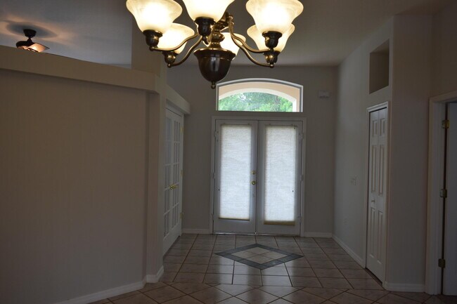 Building Photo - 756 Conestee Dr