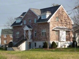 Primary Photo - 330 N Sunnyside