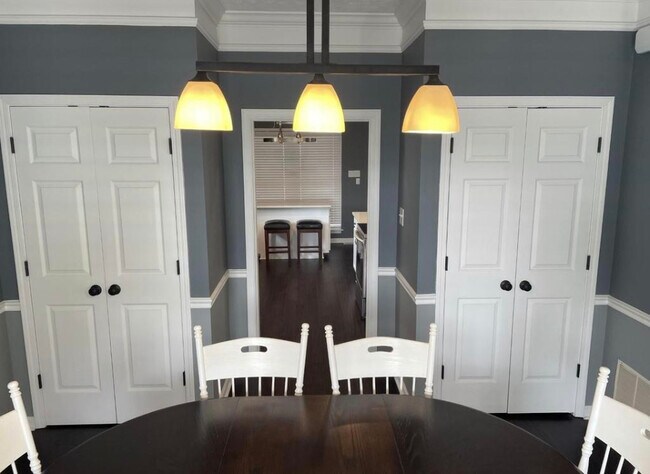 Building Photo - 2809 Harvest Ln