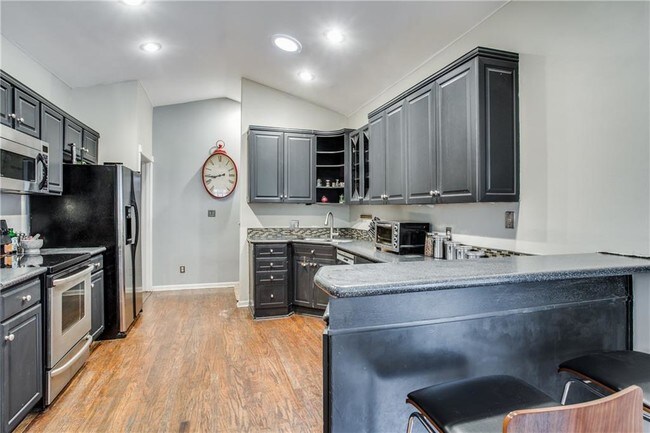 Building Photo - 5828 Llano Ave