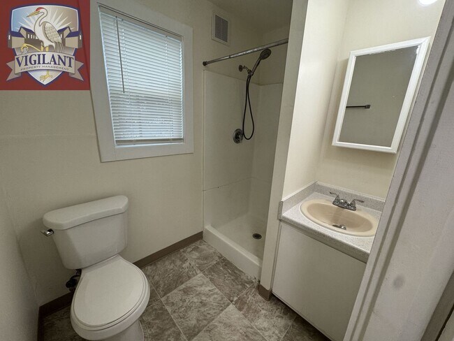 Building Photo - WA271