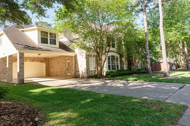 Building Photo - 24319 Bay Hill Blvd