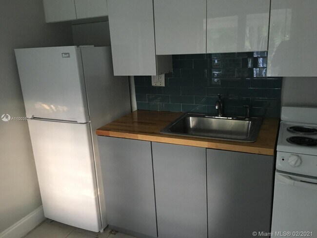 Foto del edificio - 732 Moffett St