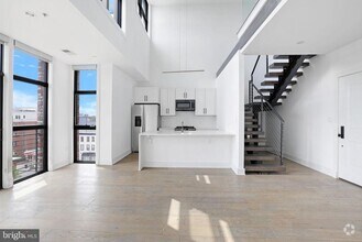 Building Photo - 1402 H St NE