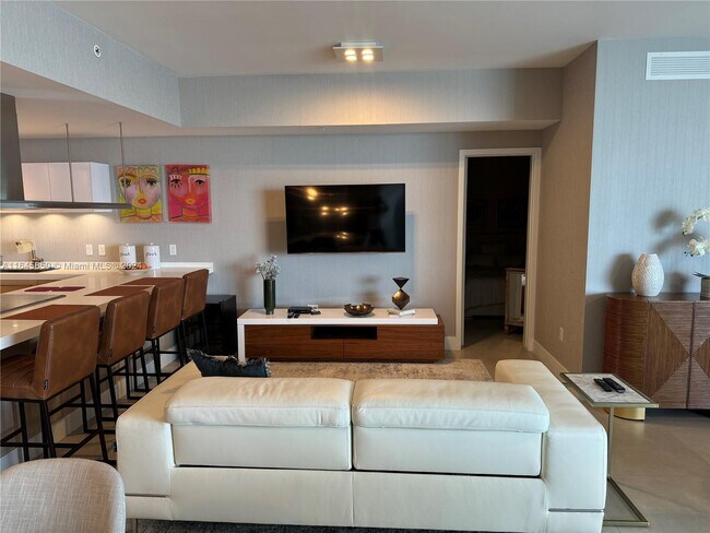 Foto del edificio - 17111 Biscayne Blvd