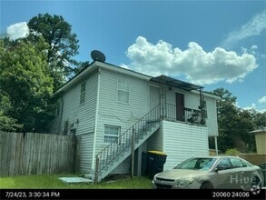 Building Photo - 2301 Texas Ave