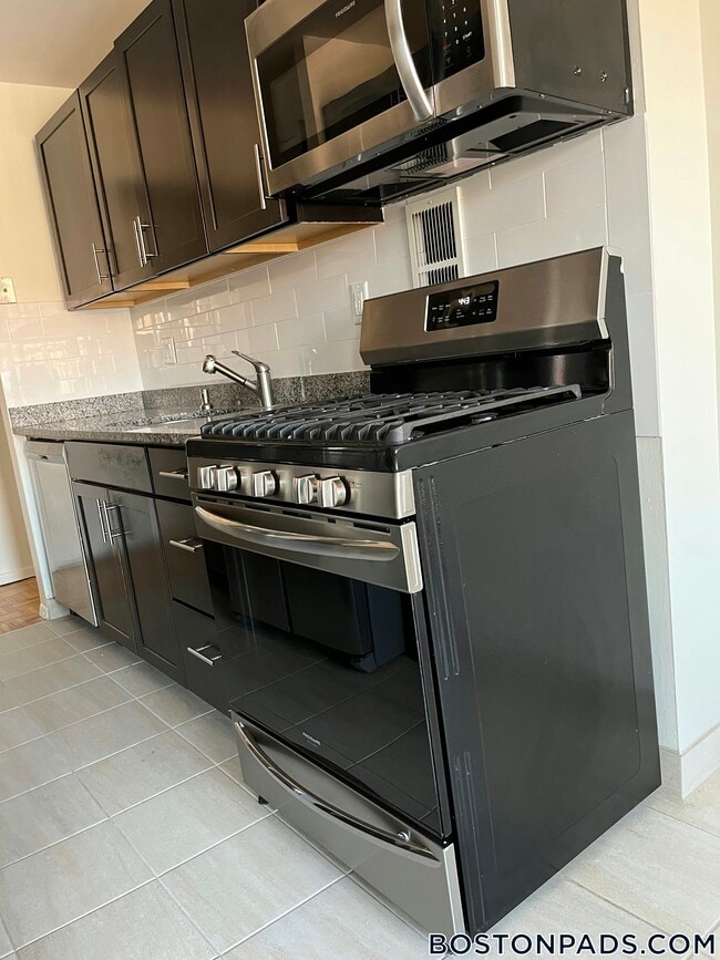 Foto del edificio - 185 Freeman St