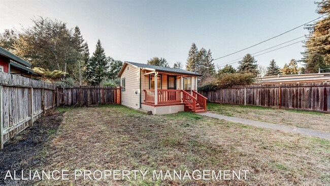 Building Photo - 1 br, 1 bath House - 13899 Village Ave