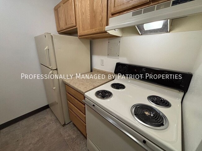 Building Photo - 1112 Severson Dr