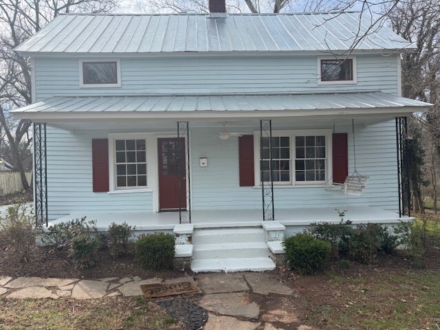 Building Photo - 209 W Margaret Ln