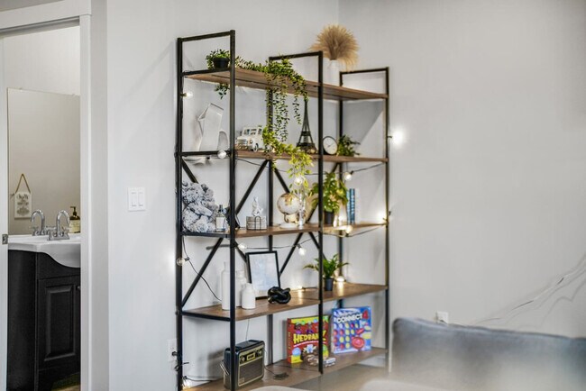 Foto del edificio - 2702 E 33rd St