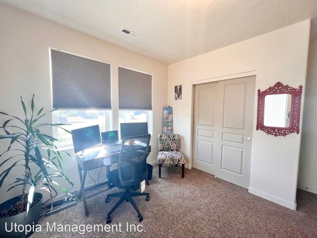 Foto del edificio - 3 br, 2 bath House - 3667 SW Pumice Pl