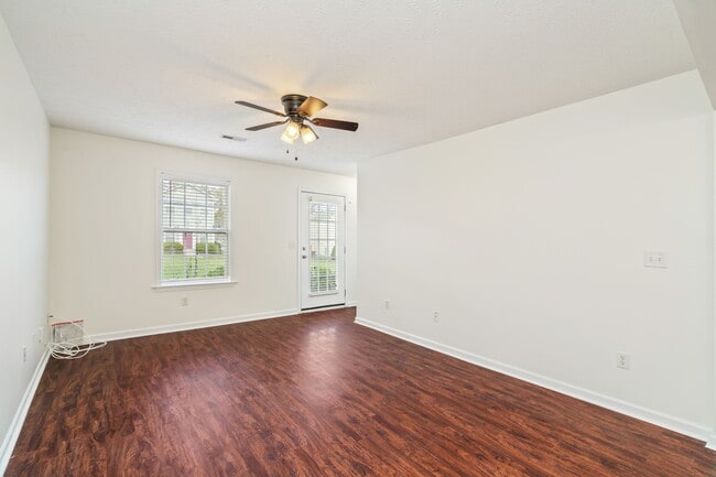 Foto del edificio - 3954 Archibald Way