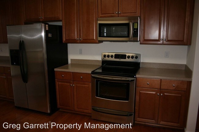 Foto del edificio - 3032 Silver Charm Cir
