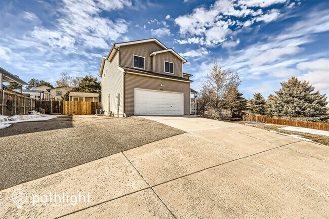 Foto del edificio - 259 Paddock Street, Elizabeth, CO, 80107