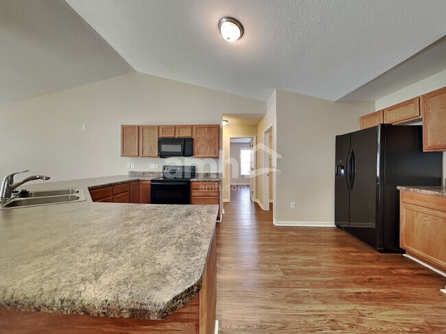 Building Photo - 101 Calcite Dr