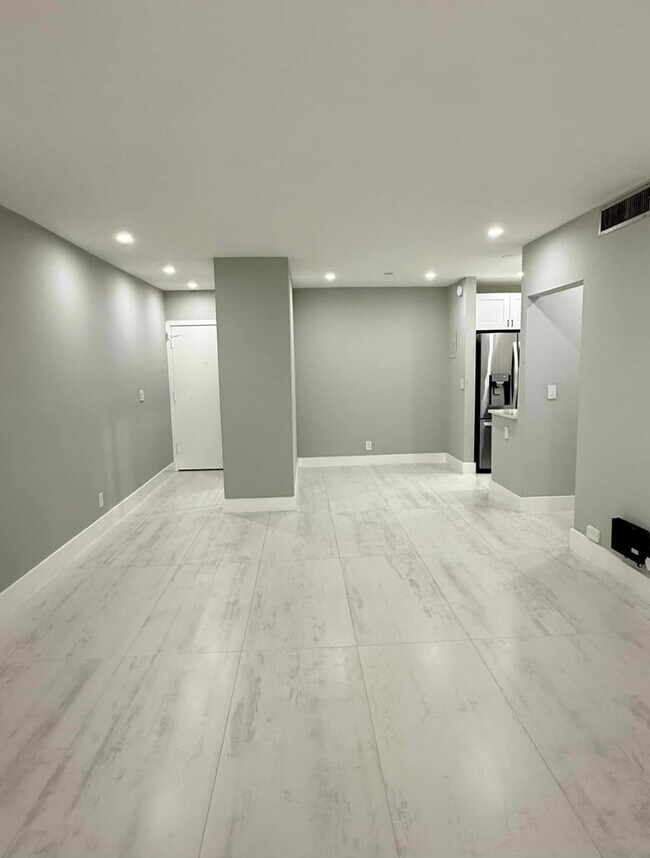 Foto del edificio - 2191 NE 68th St