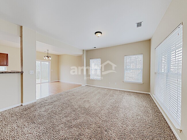 Foto del edificio - 8837 Cressent Glen Ct