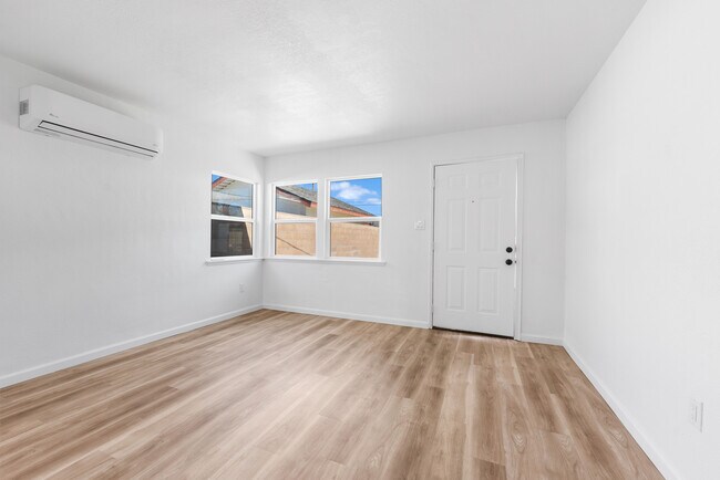 Building Photo - 44945 Trevor Ave
