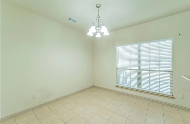 Building Photo - 2377 Homewood Ln