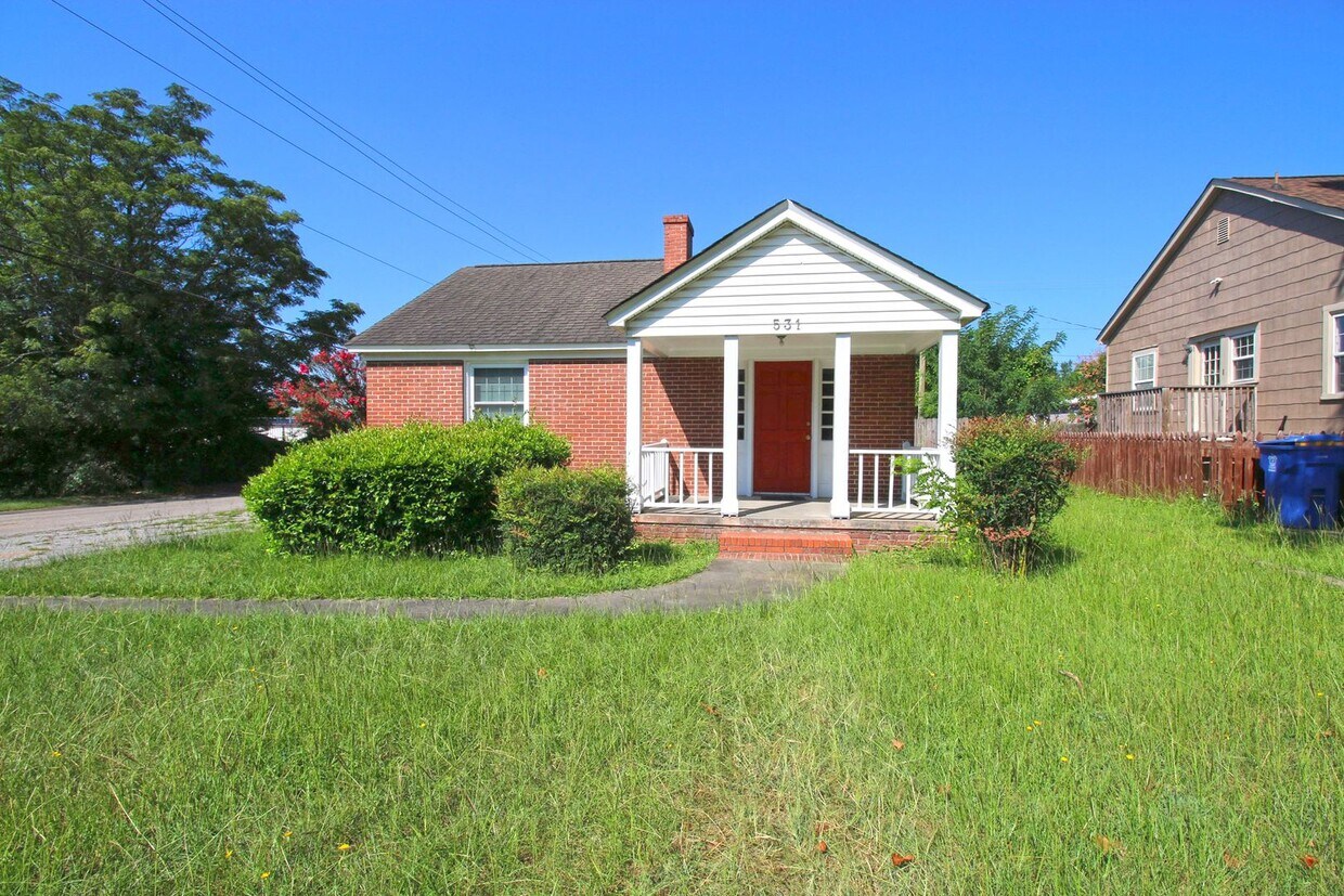 Primary Photo - Charming 2 Bedroom, 1 Bath Brick Home in a...