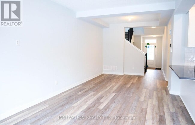 Building Photo - 1062 Curraglass Walk