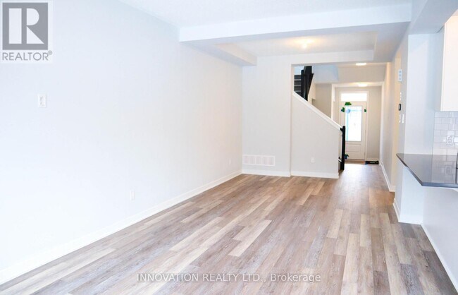 Photo du bâtiment - 1062 Curraglass Walk