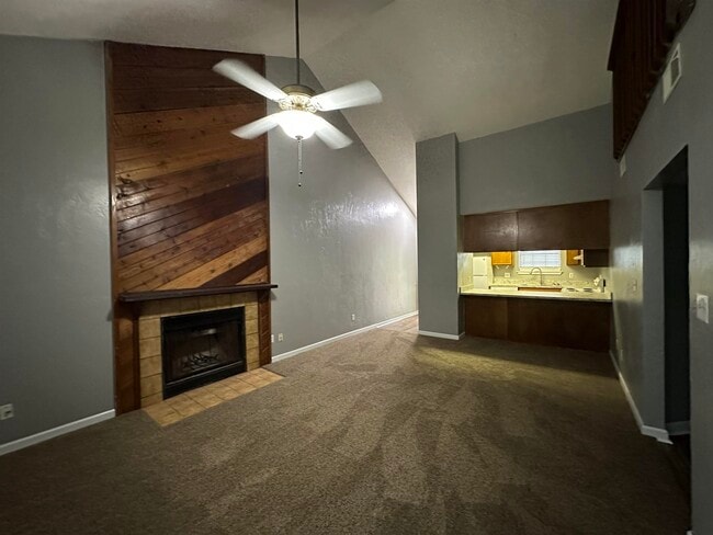 Building Photo - 2924 Woodrich Dr