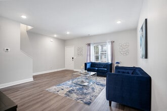 Building Photo - 156 Excell Rd