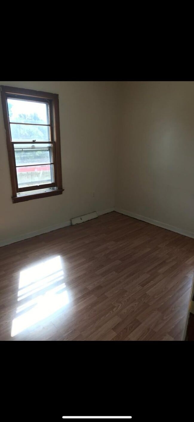 Building Photo - 308 Watson Ave